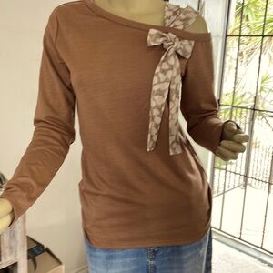 NWOT showroom sample item by Macaron